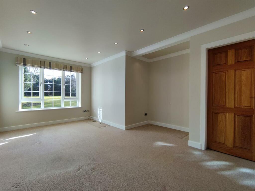 Fmaily Room Aspect 2