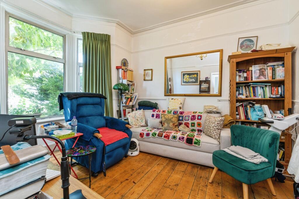 Bellevue Road, London, N11