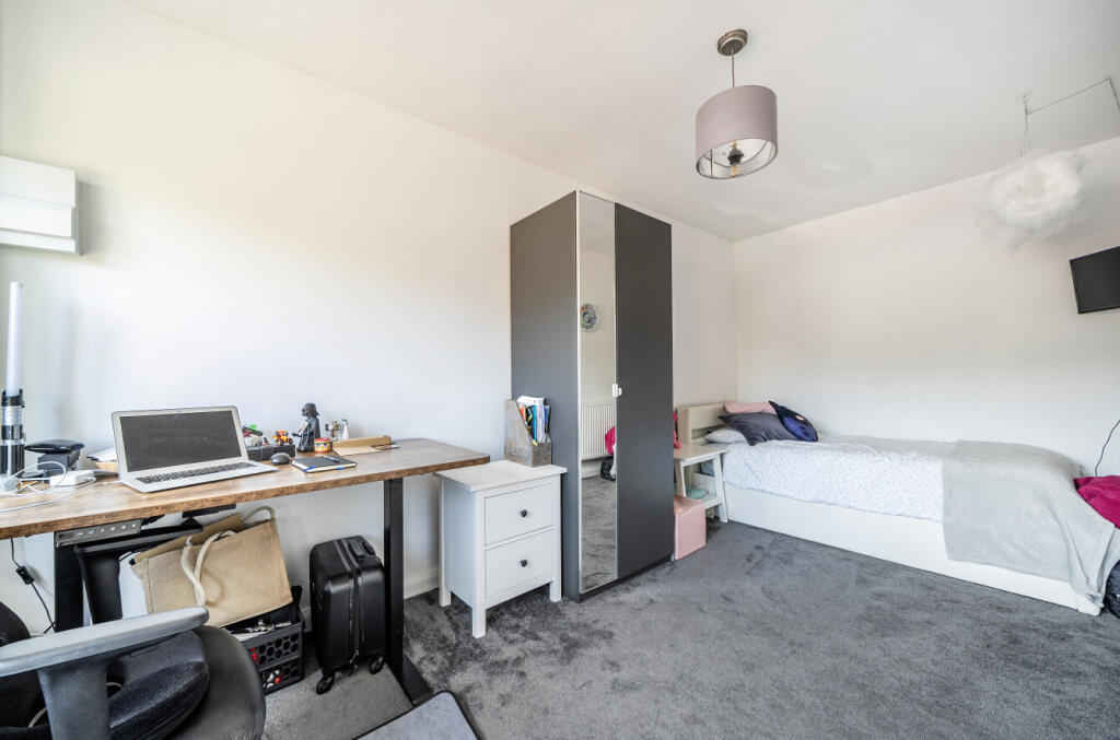 1295133-7-68260a6...