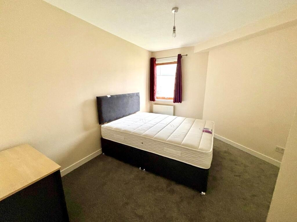 Master bedroom 2