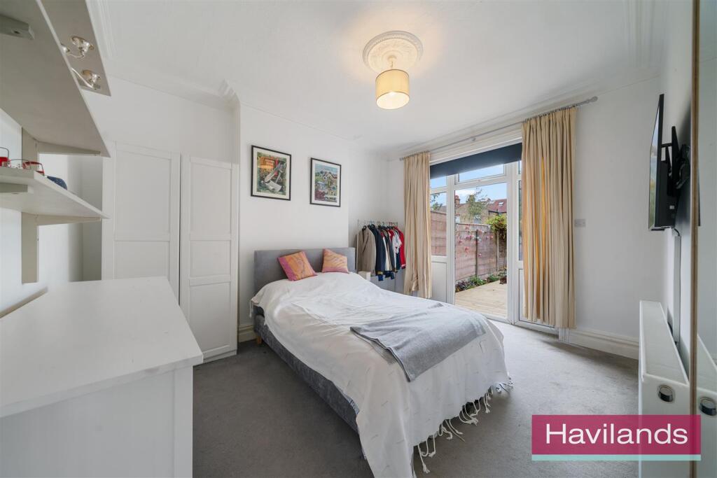 Belsize Avenue-8.jpg