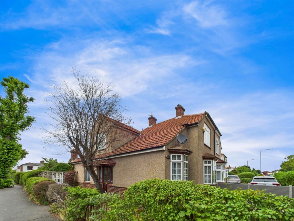 Presented by Robert at EweMove Bexleyheath and Dar