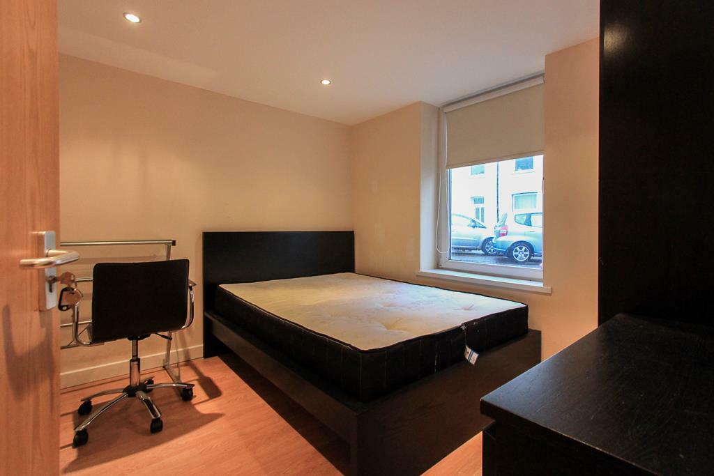 105 Rhymney Street LR (6 of 14).jpg