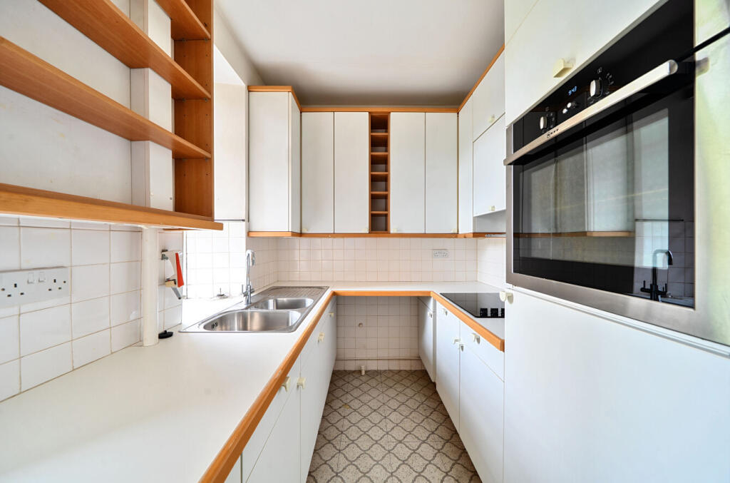 1305611-16-6846a4...