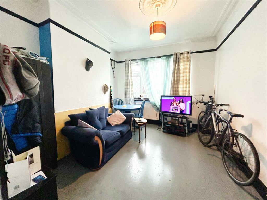 Flat 2 Lounge