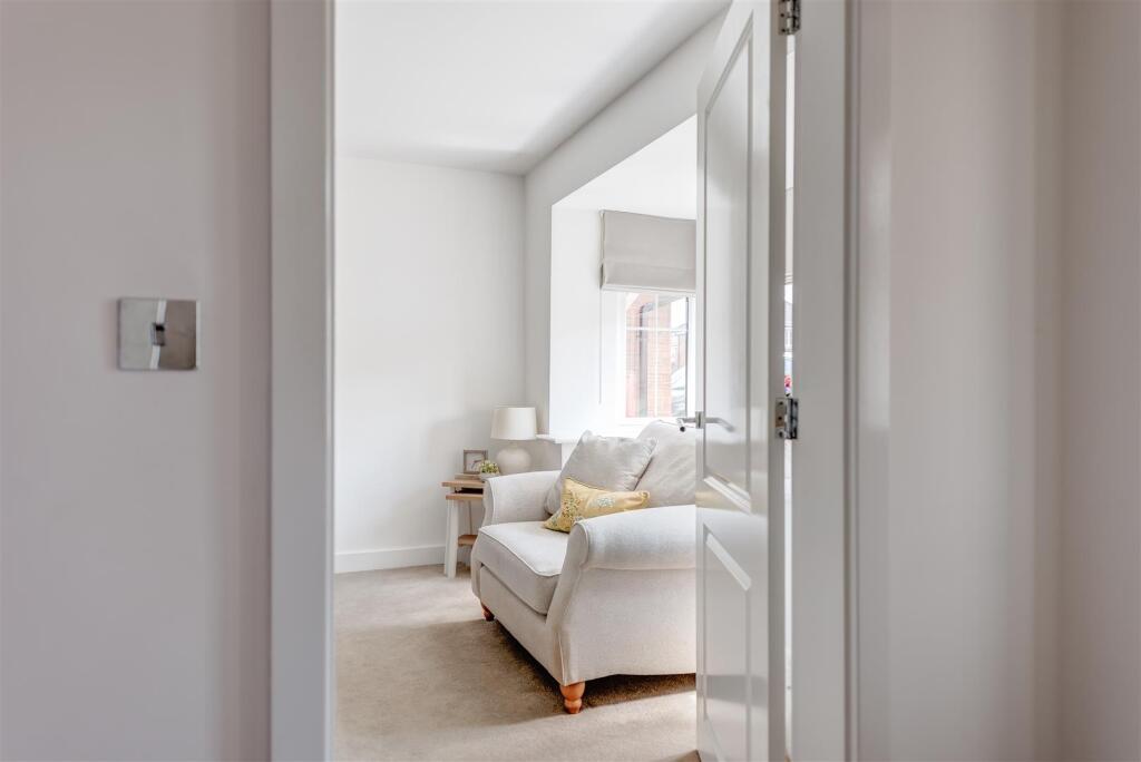 4RockinghamAvenue(Interior)-2.jpg