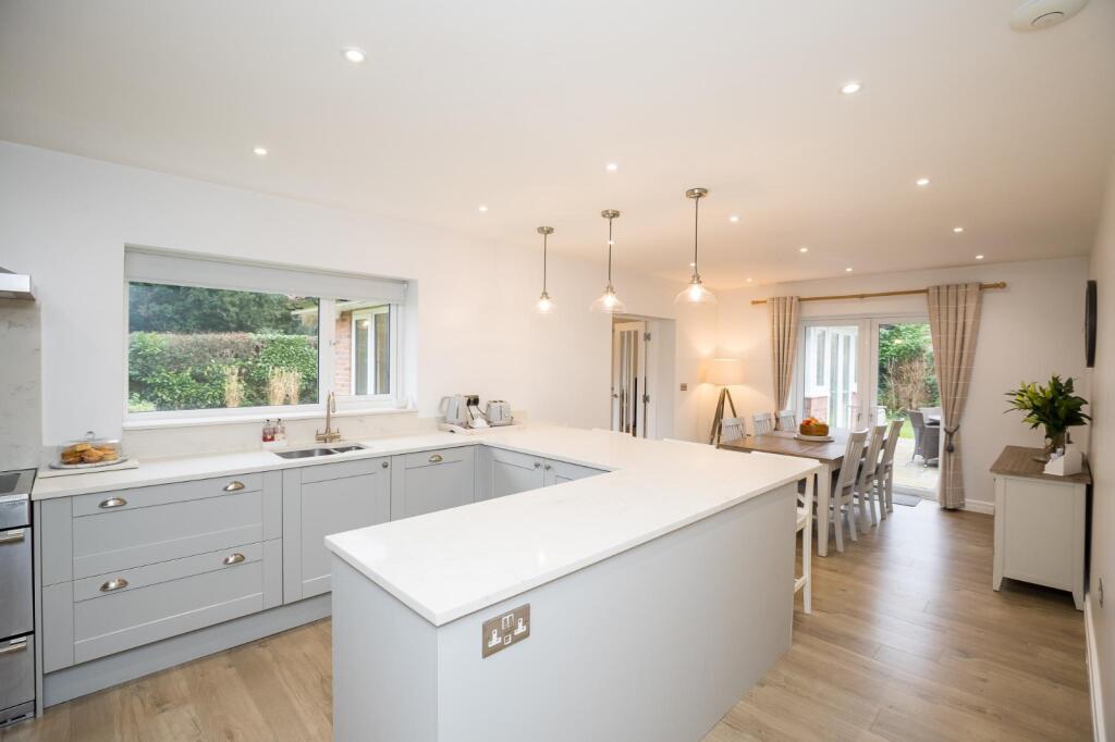 Kitchen/Dining Room