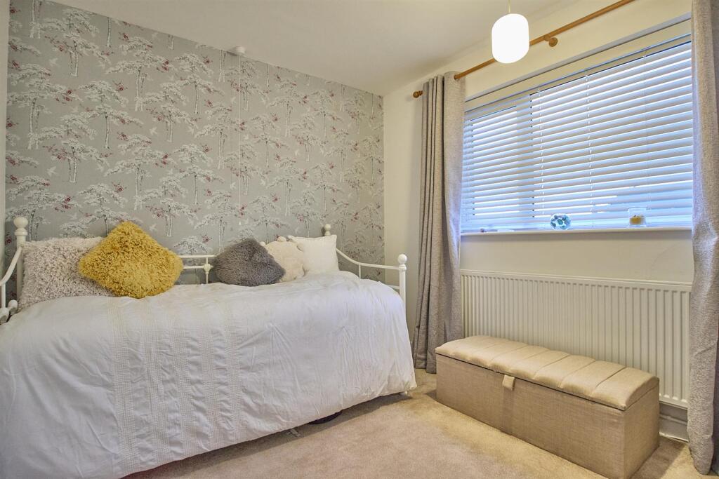 Doctor Cookes Close BW 10.jpg