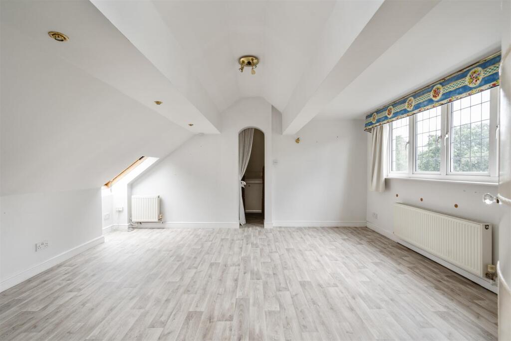 642 Streetsbrook Road_1.jpg