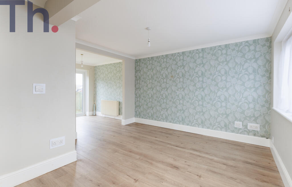 Lounge &amp; Dining Room