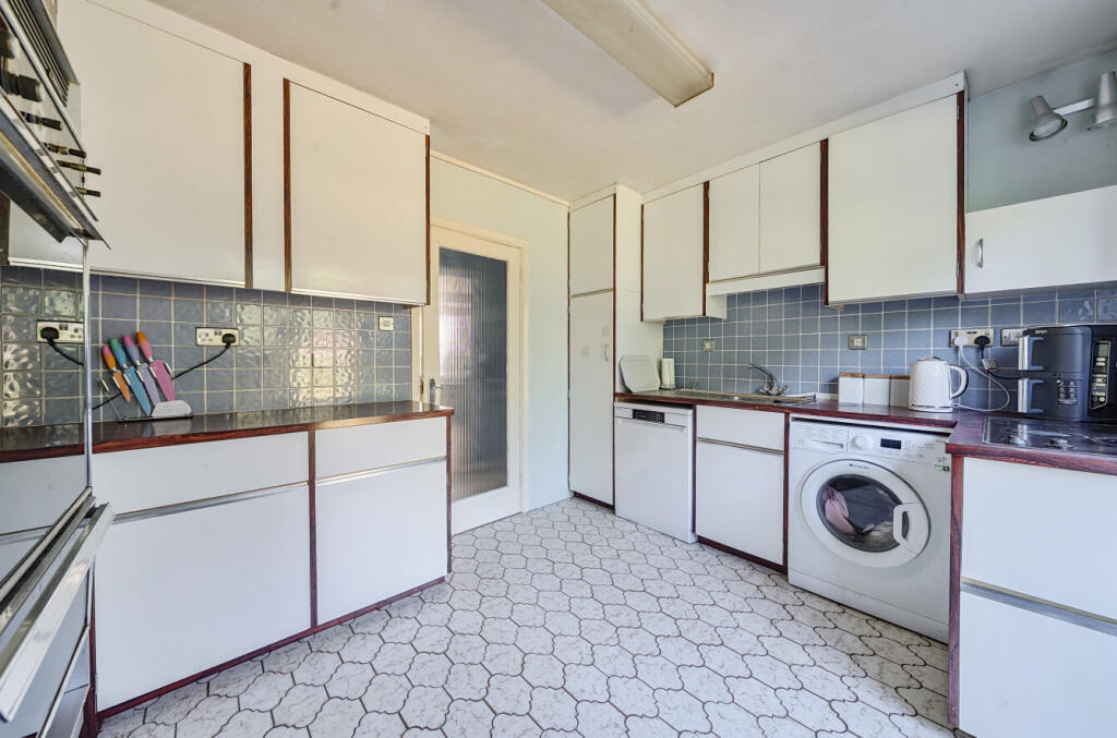 1291197-3-682b56d...