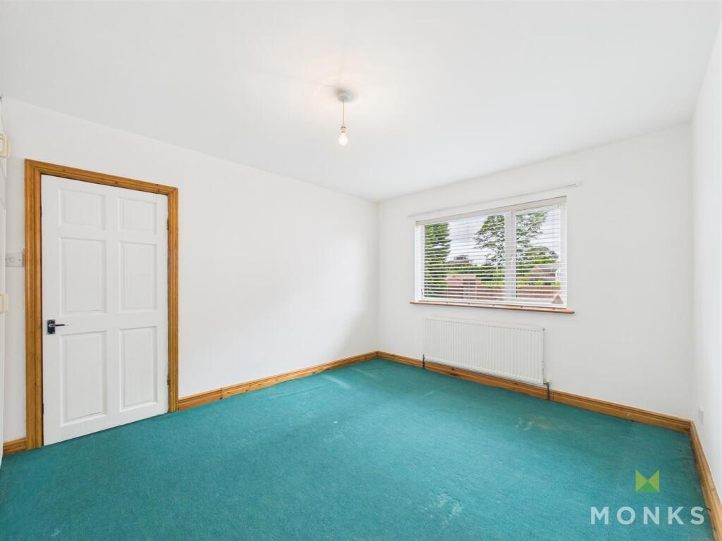 CAM01420G0-PR0712-STILL018.jpg