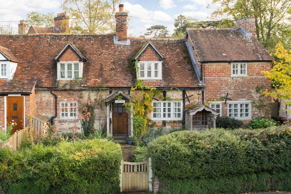 High Street, Clifton Hampden, OX14