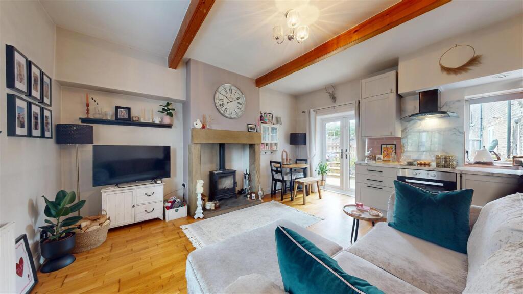 Dining Kitchen/Living