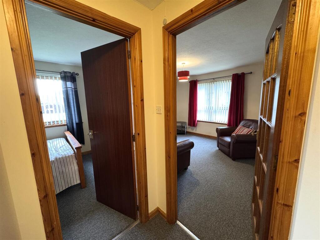 HALLWAY.JPG