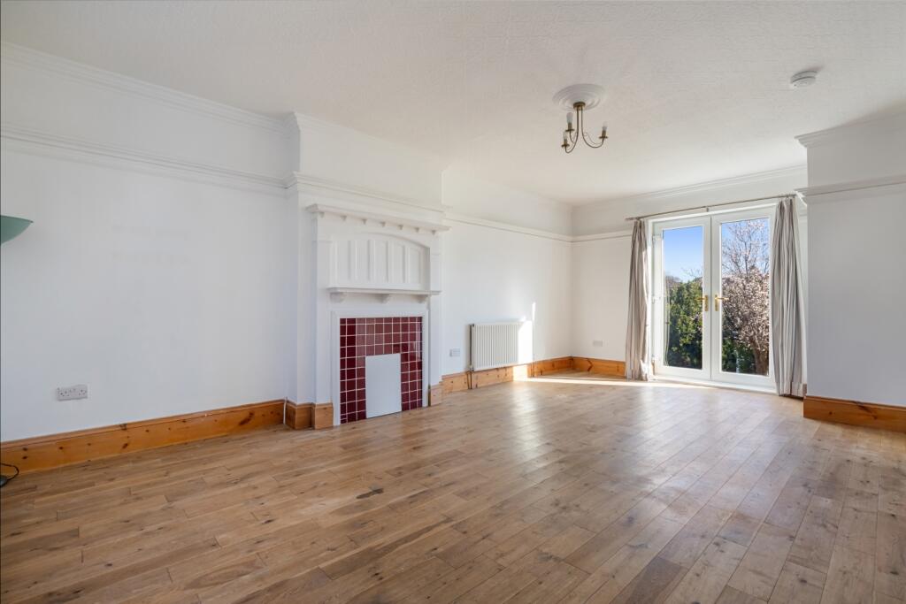 A12 - 20 Osney Avenue, Paignton - 250228