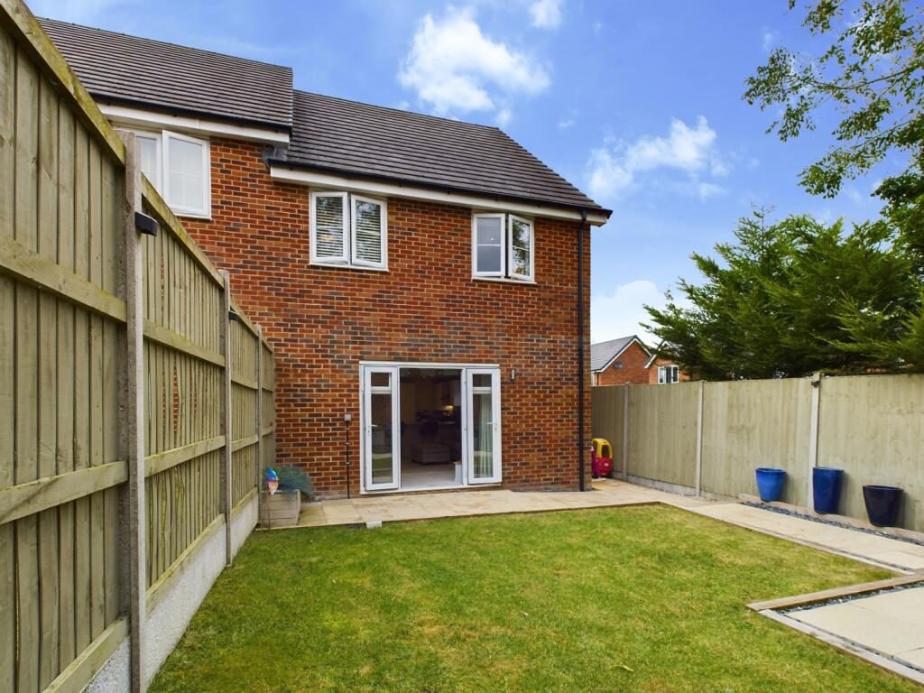 CAM04024G0-PR0010-STILL015