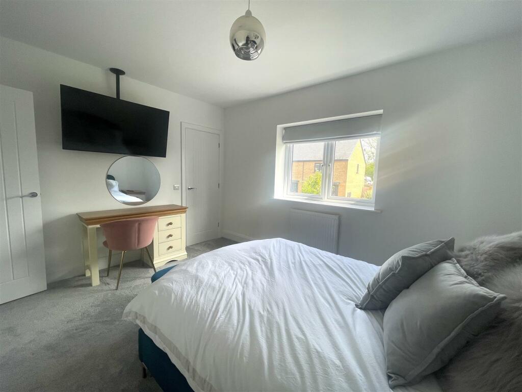 Bedroom One 2.JPG