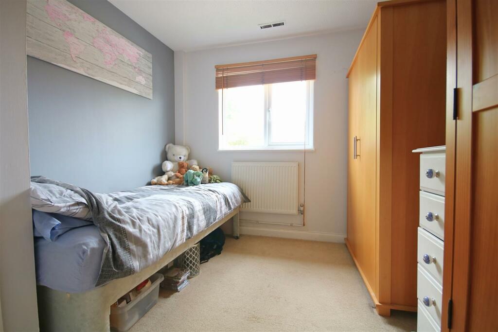 bed3.jpg