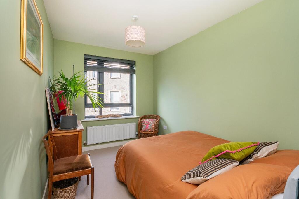 5A2HAD - Bedroom F.jpg