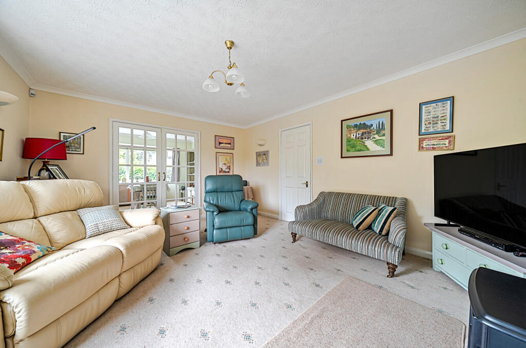 32-6818ddb2e0ca7-1286410-ARW-32