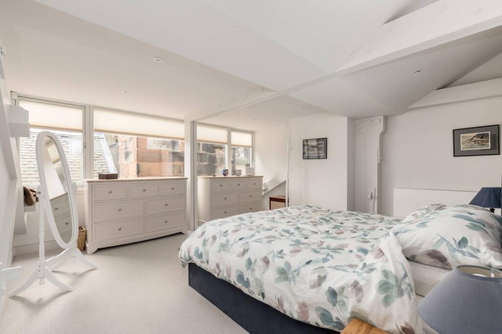 Primary &amp; En-Suite