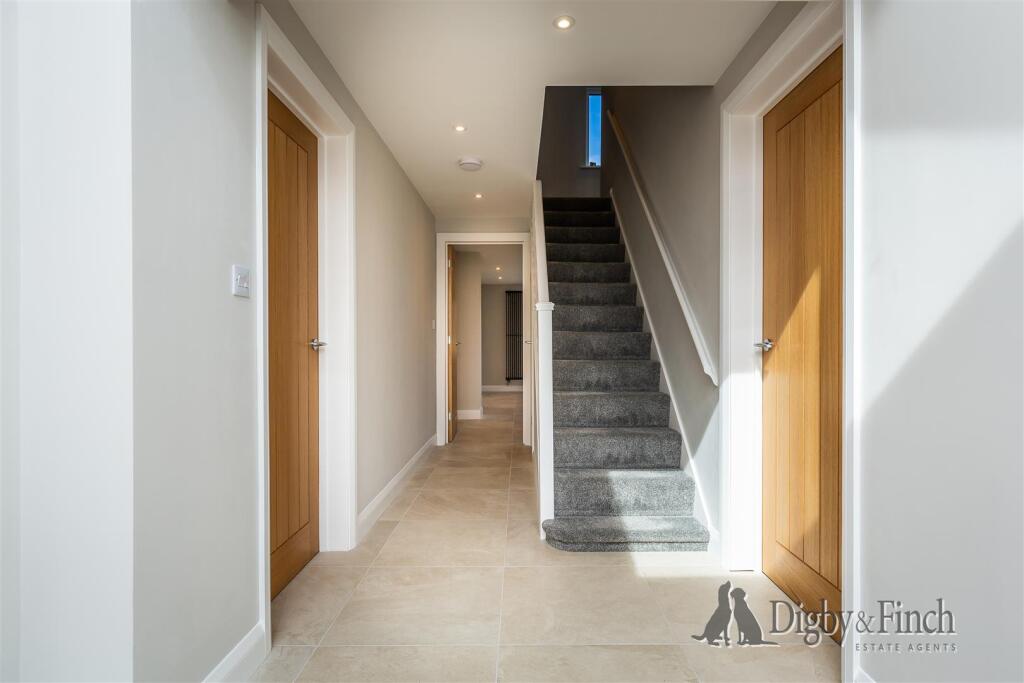 19 Stirling Road, Stamford, PE9 2XF-28watermarked.