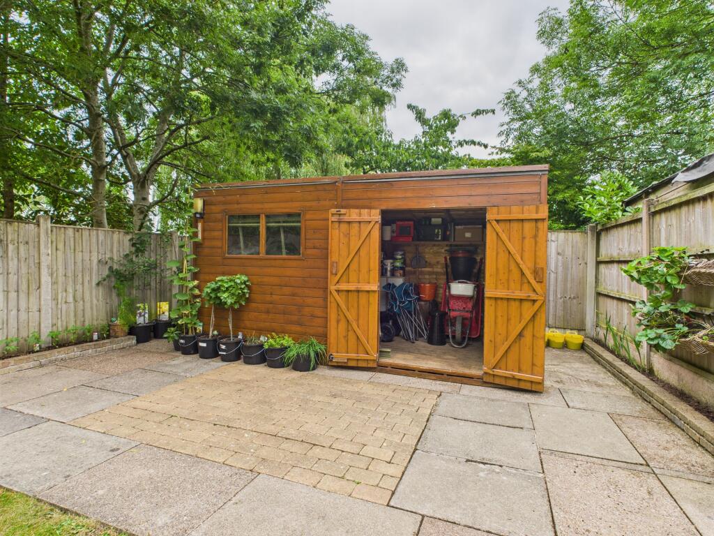 CAM03674G0-PR0566-STILL020