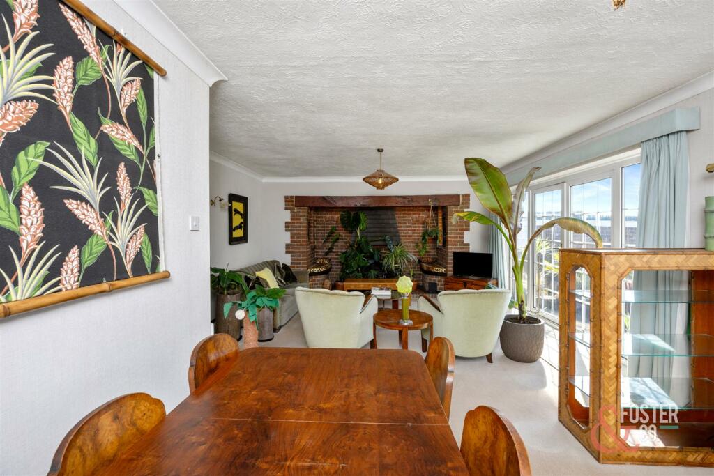 The Drive, 99-003.JPG