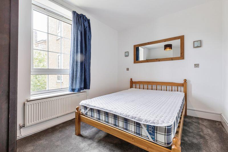 Bedroom 1 (2)