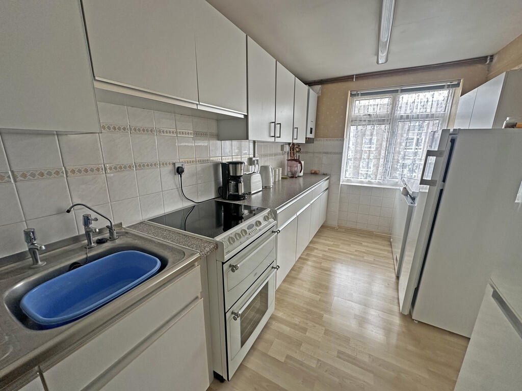 Kitchen (2)