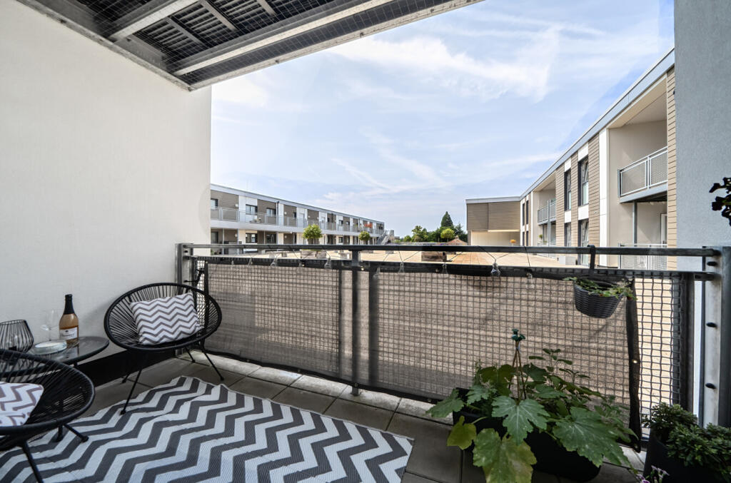 1311449-8-6851684...