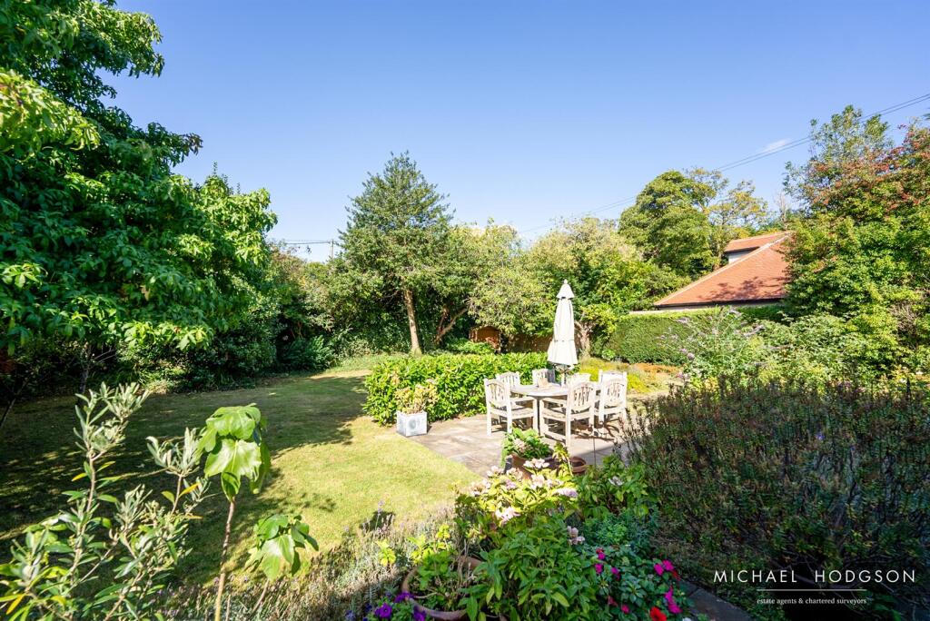 21, Laburnum Grove-55.jpg