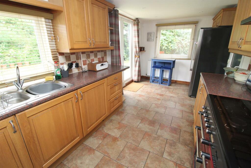 Kitchen/Breakfast Room