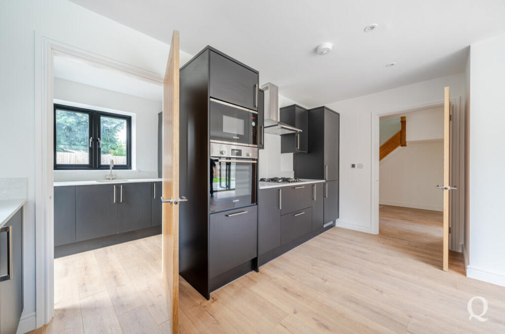 16904872-6b01-43d...