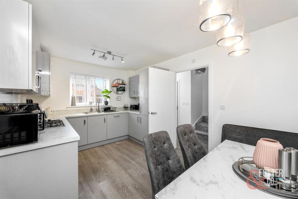 Goldcrest Drive, 67-015.jpg