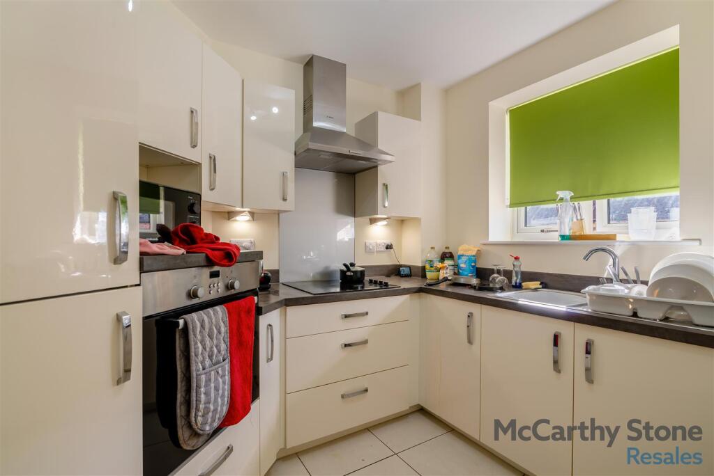 8644454-interior12.jpg