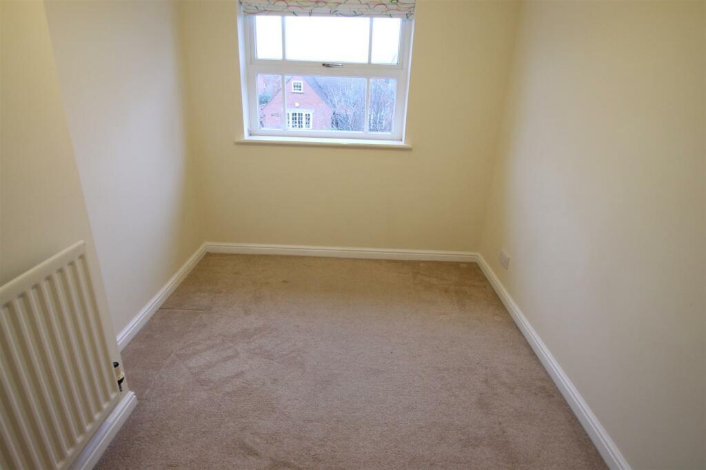 deans slade bedroom 3.jpg