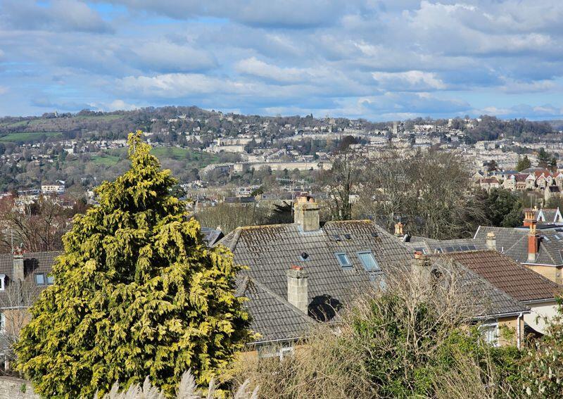 Views to Royal Crescent