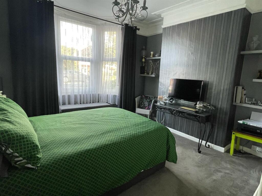 Bedroom'.jpg
