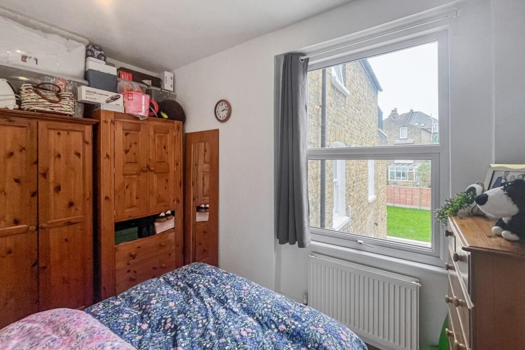Flat 3, 52 Gleneagle Road, Streatham, London, SW16 6AF