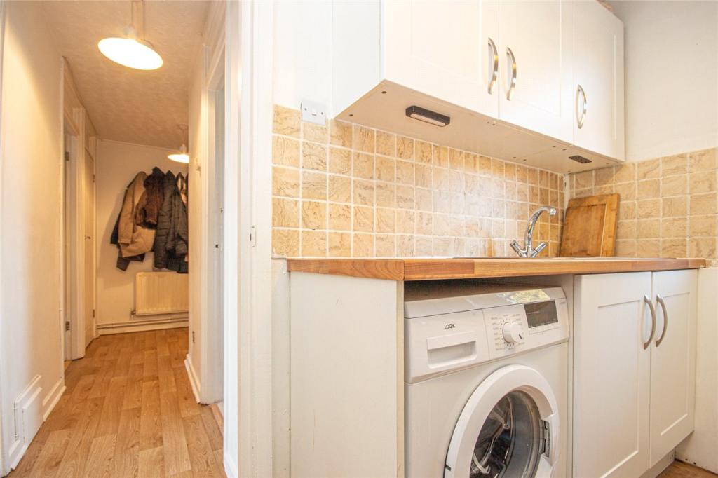 Kitchen/Hall