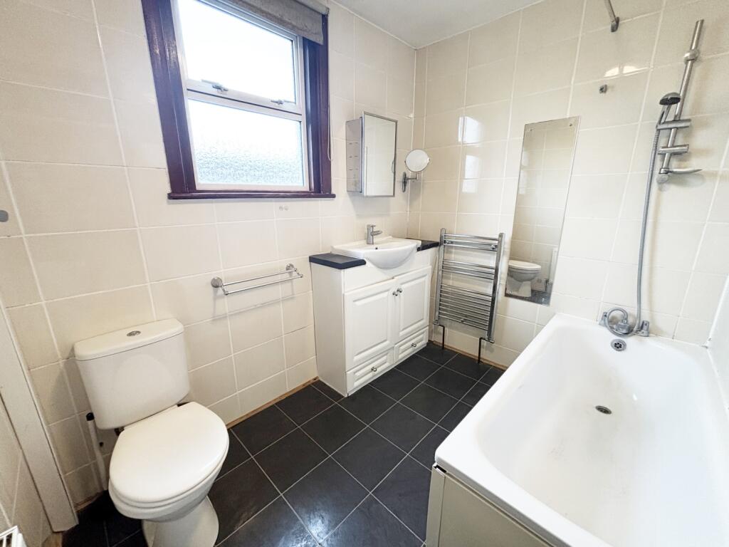BATHROOM1