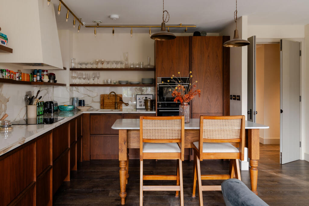 244906 - a0OP6000005GXBdMAO_N48.jpg