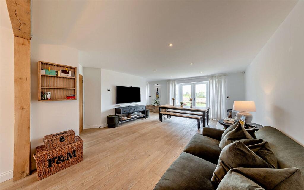 Kitchen/Dinning Room