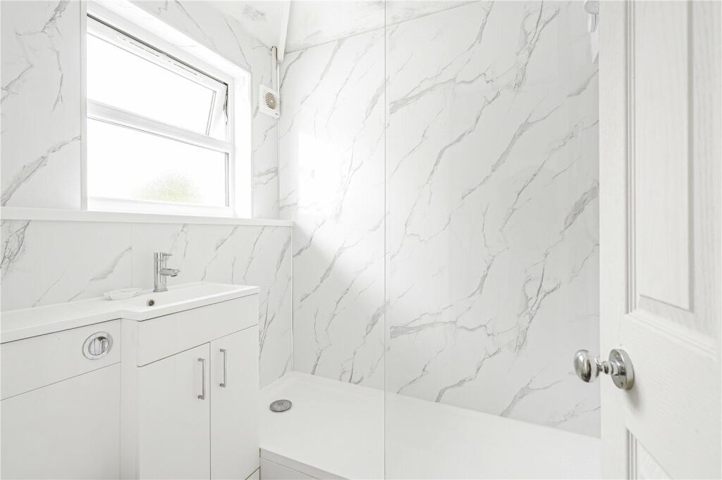 Bathroom (Shower Rm)