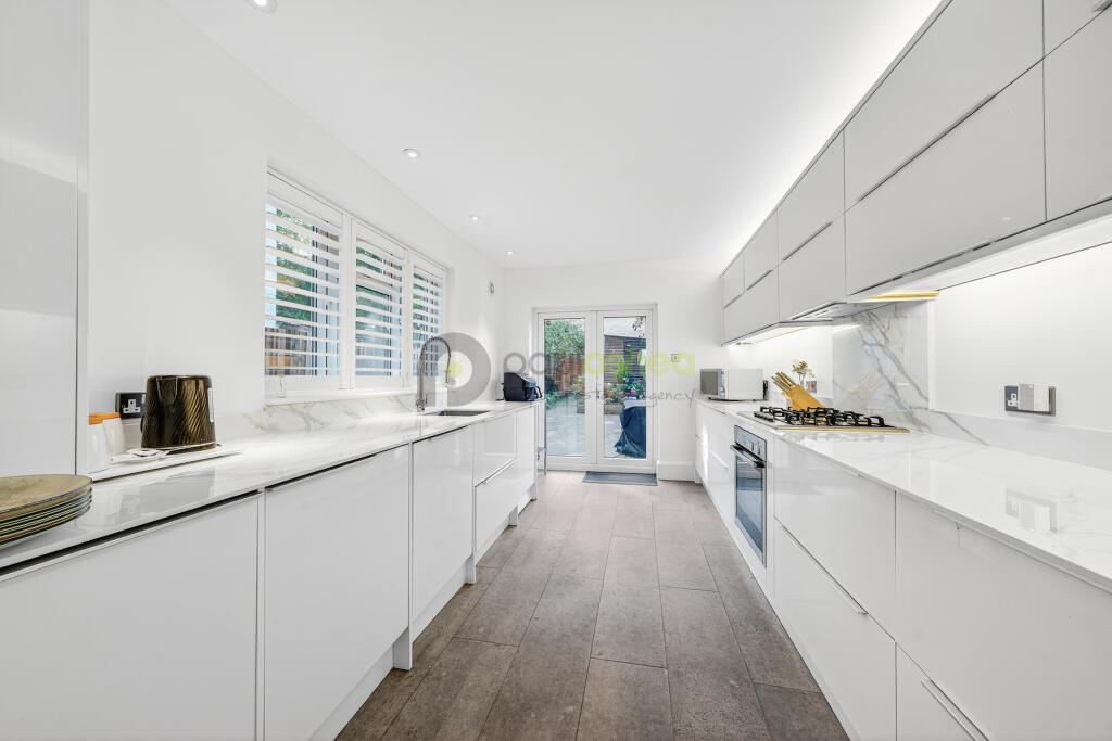 Sussex Road, South Croydon, CR2 7DB