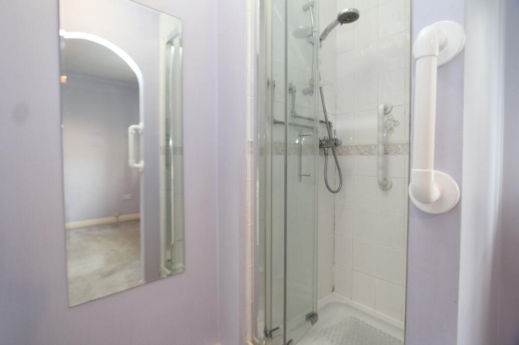 Partial En Suite