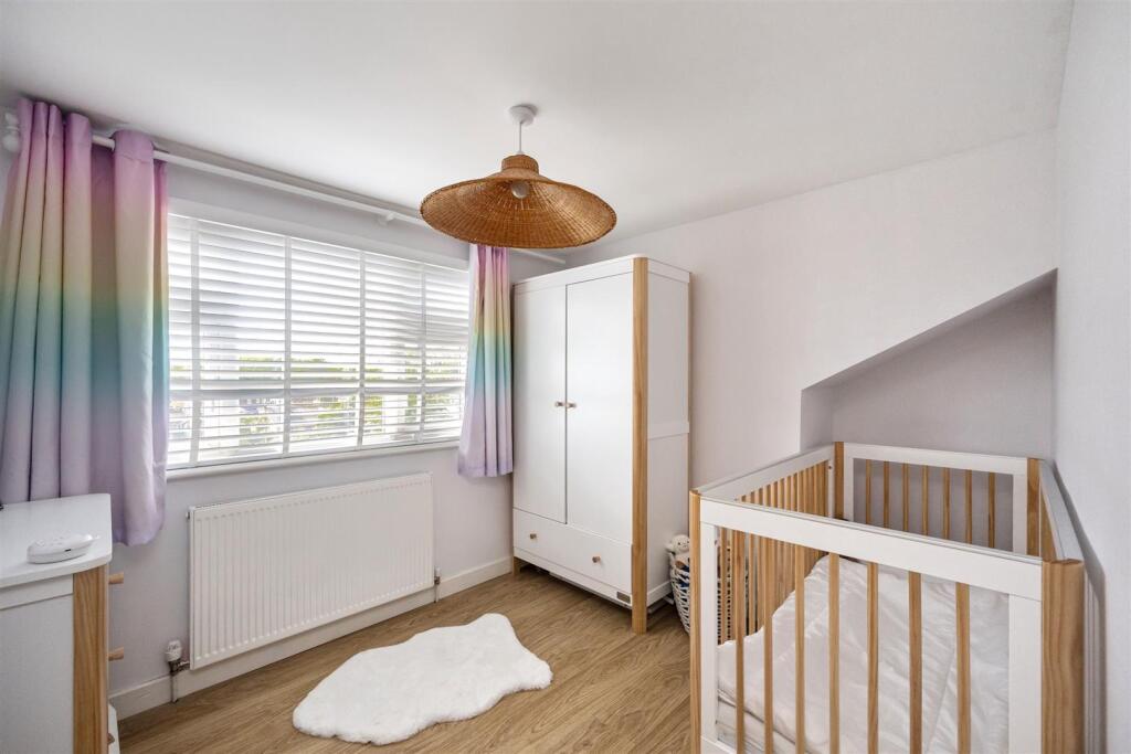 Hangleton Valley Drive 155 bedroom 4.jpeg