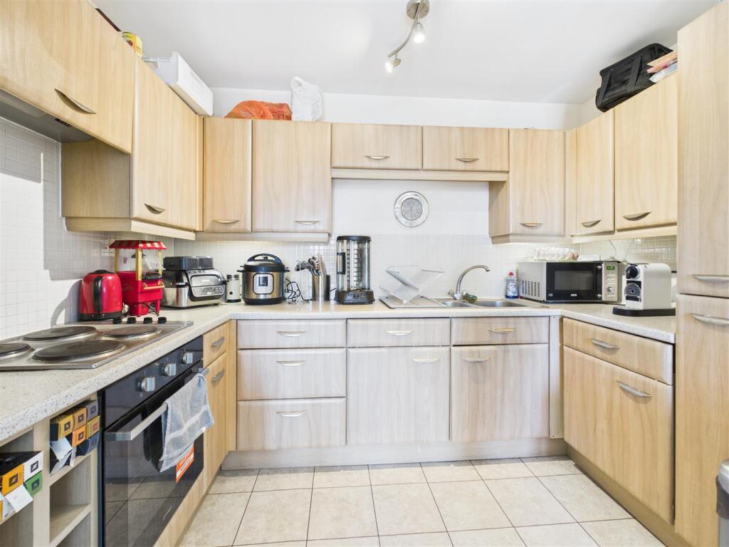 Kitchen 1